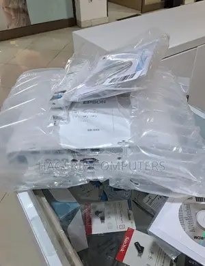 Brand New Packed X49 EPSON Projector Model Name X49