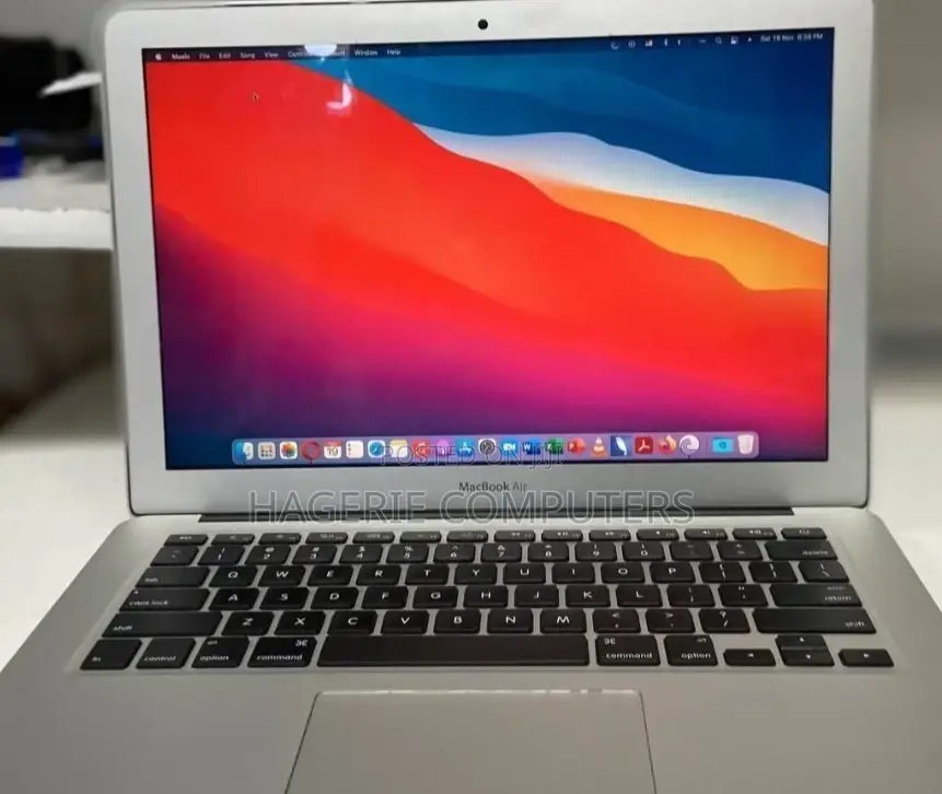New Laptop Apple MacBook Pro 2013 8GB Intel Core i5 SSD 256GB