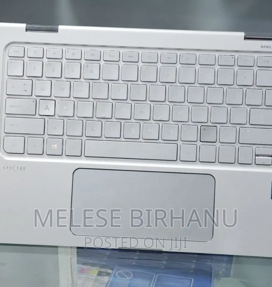 New Laptop HP Spectre 8GB Intel Core I7 SSD 512GB