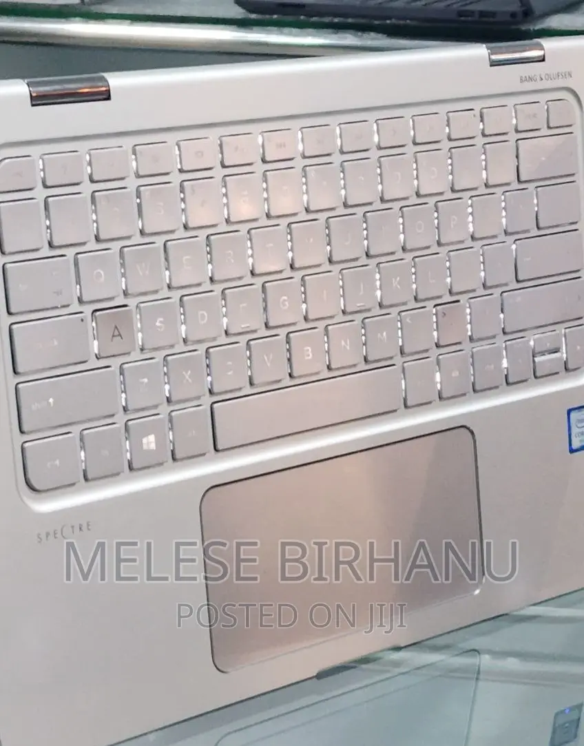 New Laptop HP Spectre 8GB Intel Core I7 SSD 512GB