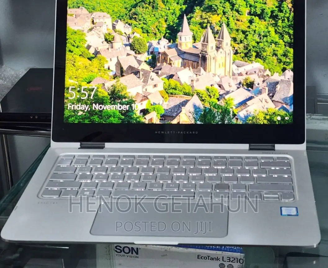 New Laptop HP Spectre 8GB Intel Core i7 SSD 512GB