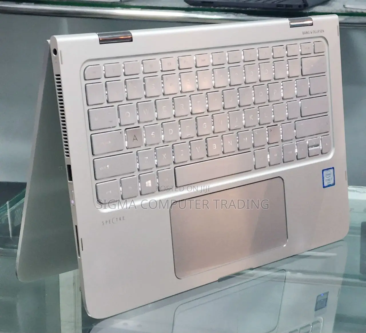 New Laptop HP Spectre X360 8GB Intel Core I7 SSD 512GB