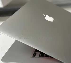 New Laptop Apple MacBook Pro 2013 8GB Intel Core I5 SSD 256GB