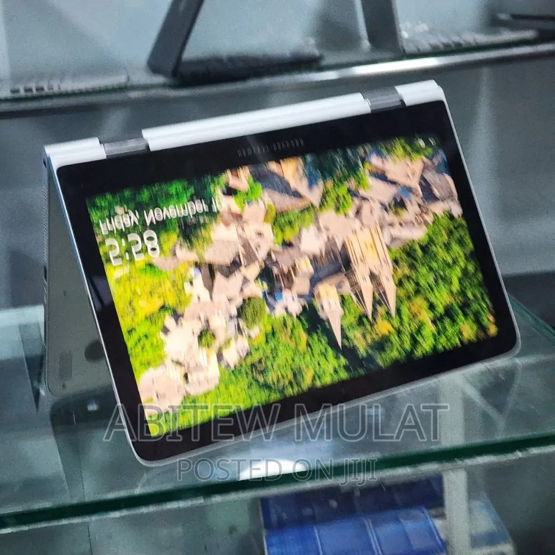 New Laptop HP Spectre X360 8GB Intel Core I7 SSD 512GB