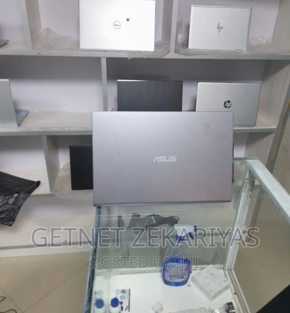 New Laptop Asus VivoBook 15 X505BA 8GB Intel Core I5 SSD 512GB