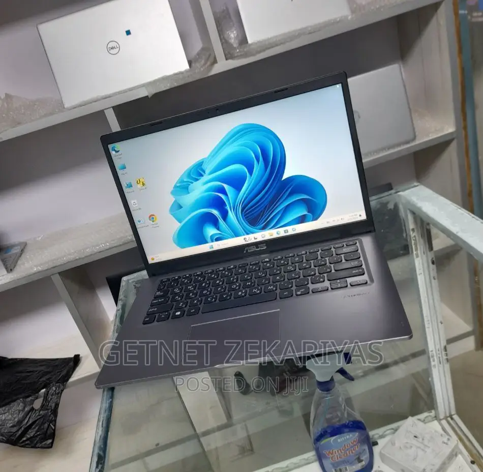 New Laptop Asus VivoBook 15 X505BA 8GB Intel Core I5 SSD 512GB