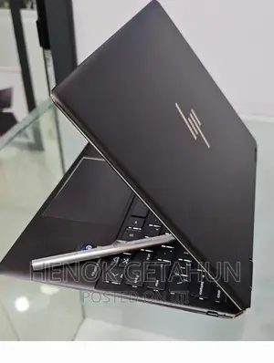 Photo - New Laptop HP Spectre 16GB Intel Core i7 SSD 1T