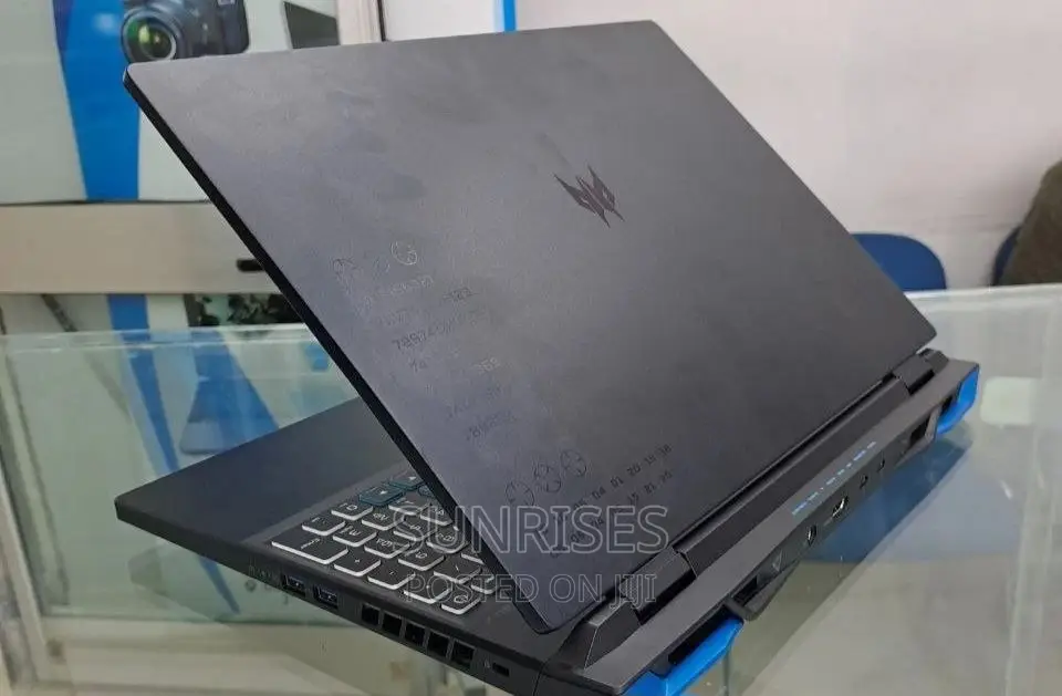 New Laptop Acer Predator Helios 300 16GB Intel Core I9 SSD 1T