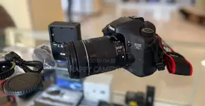 Photo - Canon Eos 7D 18-55mm