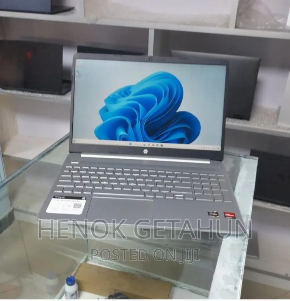 New Laptop HP Stream Notebook 8GB AMD Ryzen 5 SSD 256GB