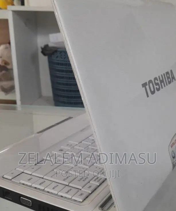 New Laptop Toshiba Satellite C55 6GB Intel Core I5 SSD 256GB