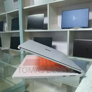 New Laptop Microsoft Surface Book 2 32GB Intel Core I7 SSD 512GB