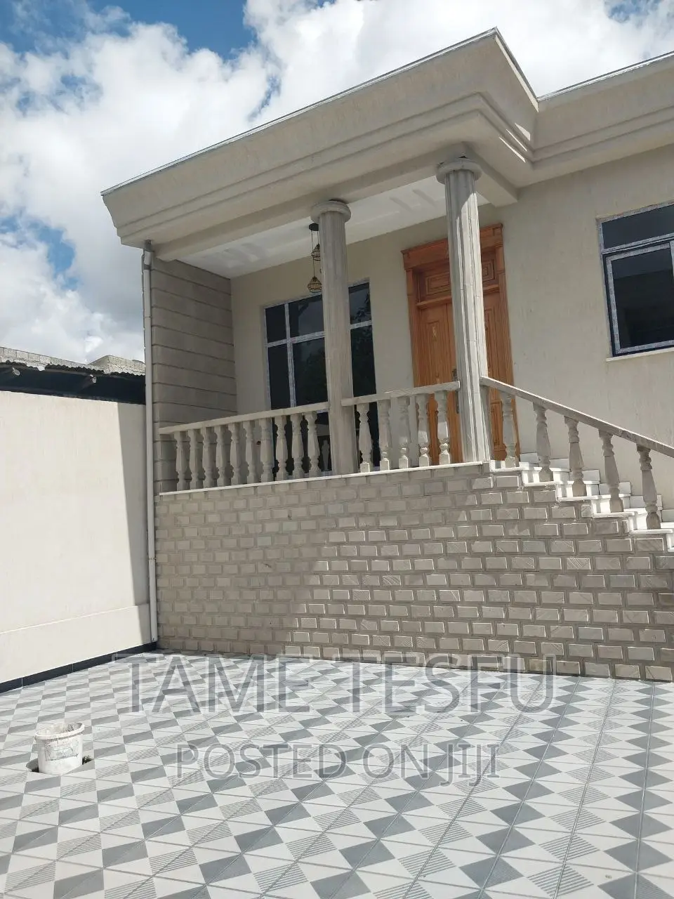 Furnished 4bdrm House in Yeka 02 for sale