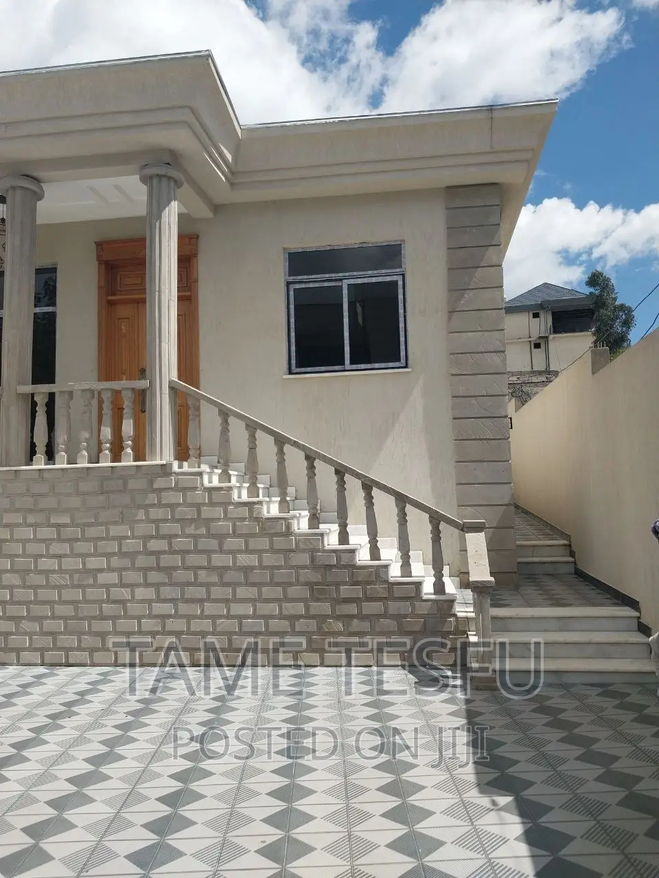 Furnished 4bdrm House in Yeka 02 for sale