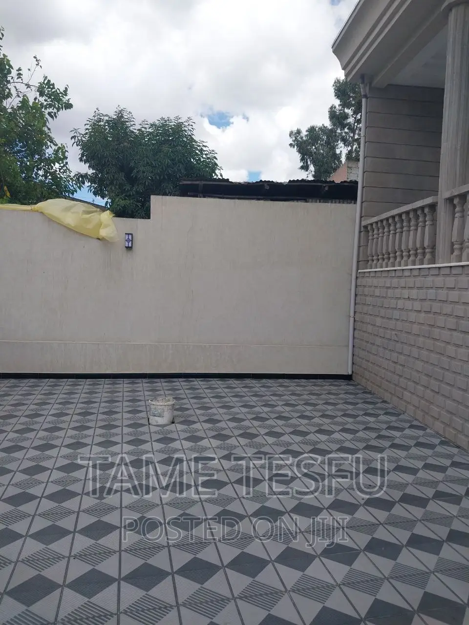 Furnished 4bdrm House in Yeka 02 for sale