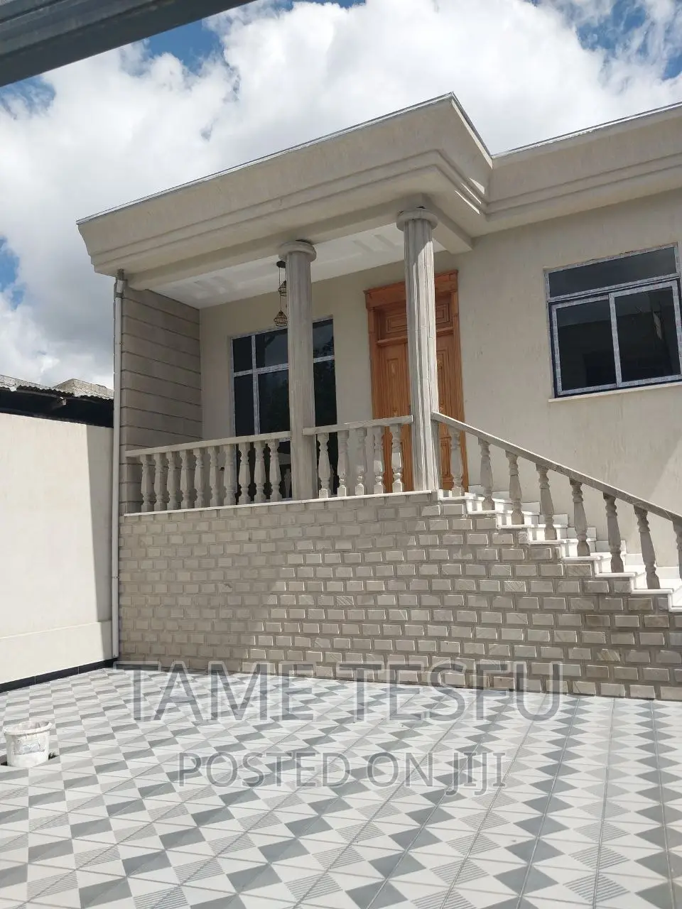 Furnished 4bdrm House in Yeka 02 for sale