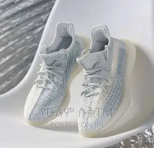 Original Adidas Yeezy 350 V2 Boost Shoes