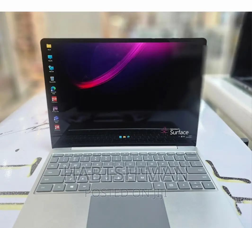 New Laptop Microsoft Surface Pro 7 8GB Intel Core I5 SSD 128GB