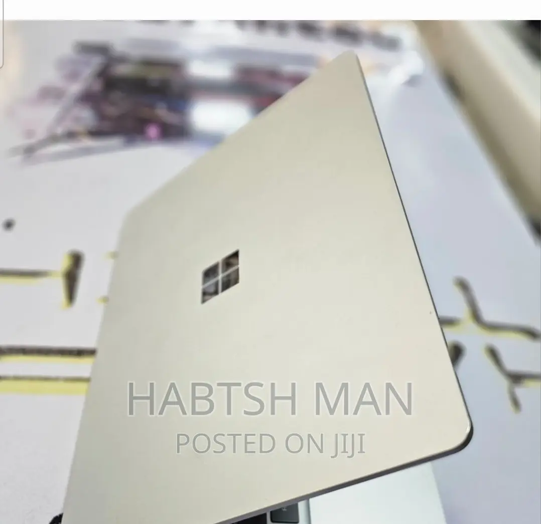 New Laptop Microsoft Surface Pro 7 8GB Intel Core I5 SSD 128GB