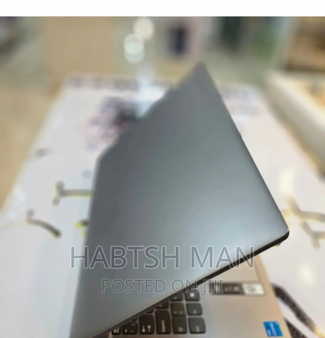 New Laptop Lenovo Ideapad 3 16GB Intel Core i5 SSD 512GB