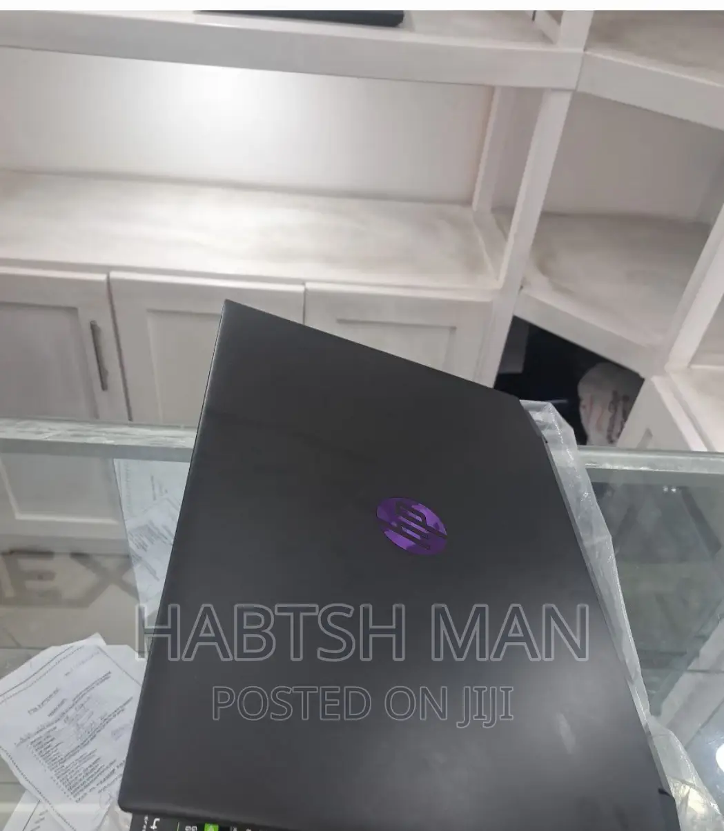 New Laptop HP Pavilion 15 8GB AMD Ryzen 5 SSD 512GB