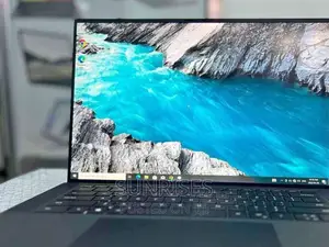 New Laptop Dell XPS 15 32GB Intel Core I7 SSD 512GB