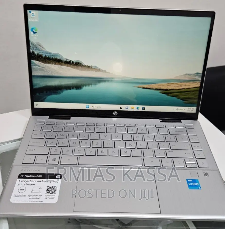 New Laptop HP Pavilion X360 8GB Intel Core I3 SSD 256GB