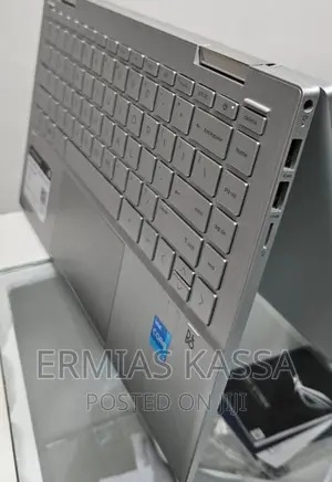 New Laptop HP Pavilion X360 8GB Intel Core I3 SSD 256GB