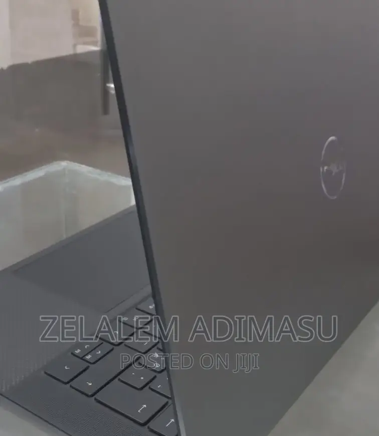 New Laptop Dell Inspiron 15 32GB Intel Core I7 SSD 512GB