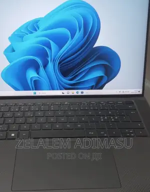 New Laptop Dell Inspiron 15 32GB Intel Core I7 SSD 512GB