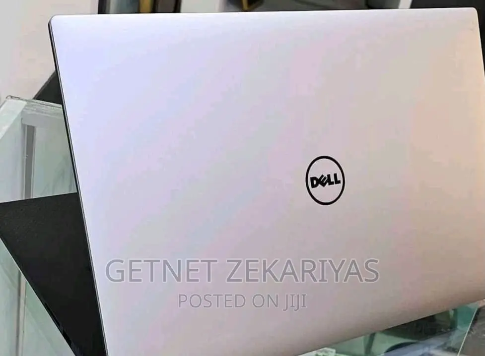 New Laptop Dell XPS 15 32GB Intel Core i7 SSD 1T