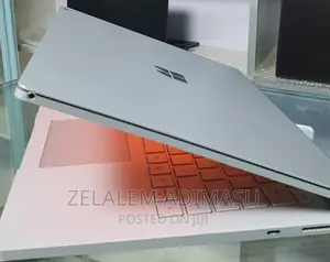 New Laptop Microsoft Surface 32GB Intel Core I7 SSD 512GB