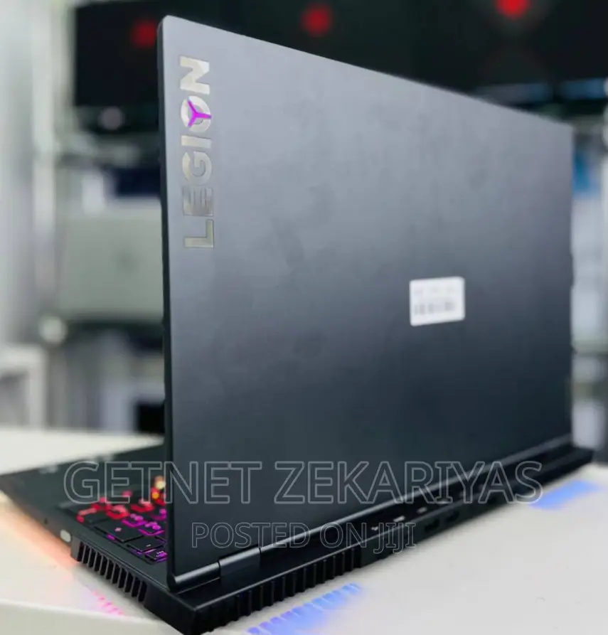 New Laptop Lenovo Legion 7 16GB AMD Ryzen 9 SSD 1T