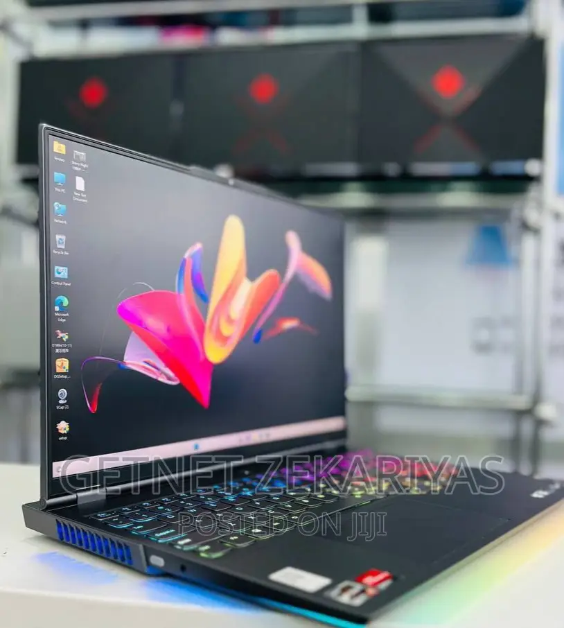 New Laptop Lenovo Legion 7 16GB AMD Ryzen 9 SSD 1T