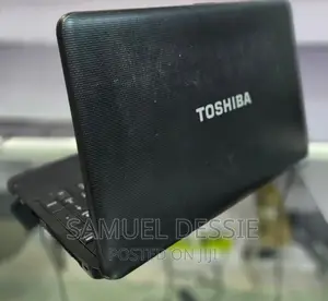 Photo - Laptop Toshiba Satellite C55 4GB AMD HDD 500GB