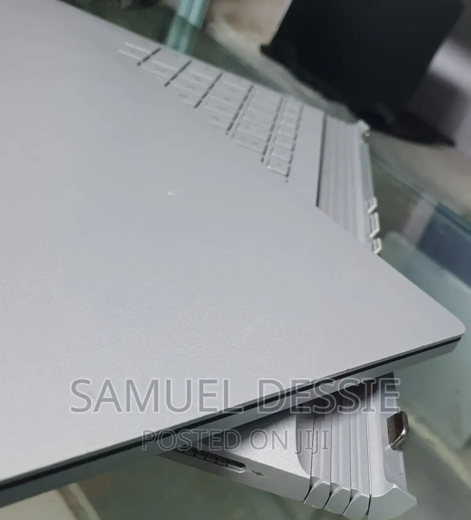 New Laptop Microsoft Surface Book 3 32GB Intel Core I7 SSD 512GB