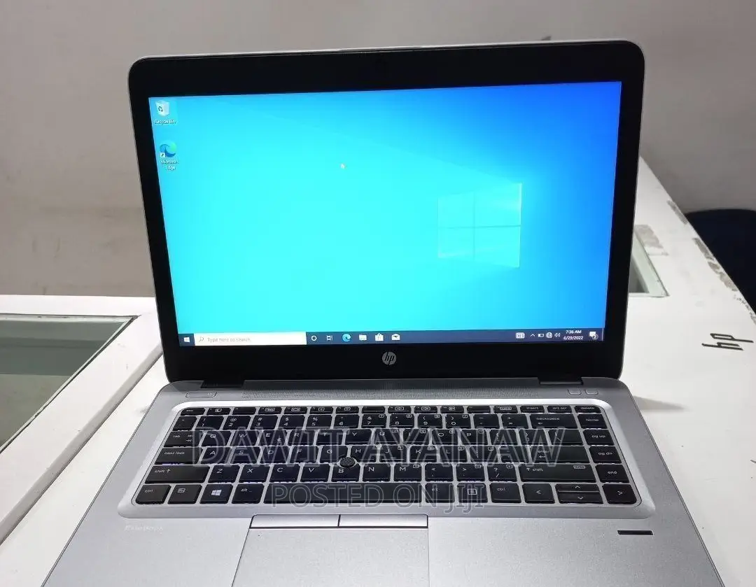 New Laptop HP 8GB AMD A8 HDD+SSD 256GB