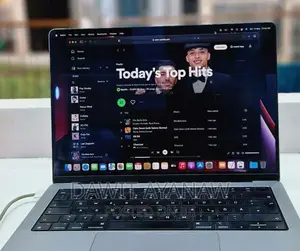 Photo - New Laptop Apple MacBook Pro M1 16GB Apple M1 Pro SSD 1T