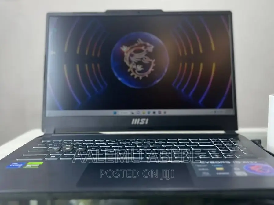 New Laptop MSI GP75 Leopard 16GB Intel Core I7 SSD 512GB