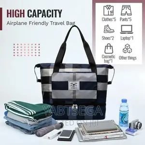 Photo - Foldable High Capacity Travel Bags