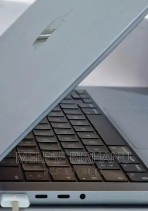 New Laptop Apple MacBook Pro 2021 M1 16GB Intel Core I7 SSD 1T