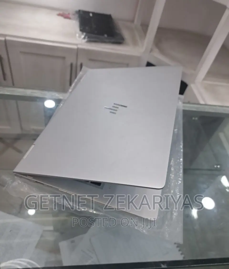 New Laptop HP EliteBook 1030 16GB Intel Core I5 SSD 1T