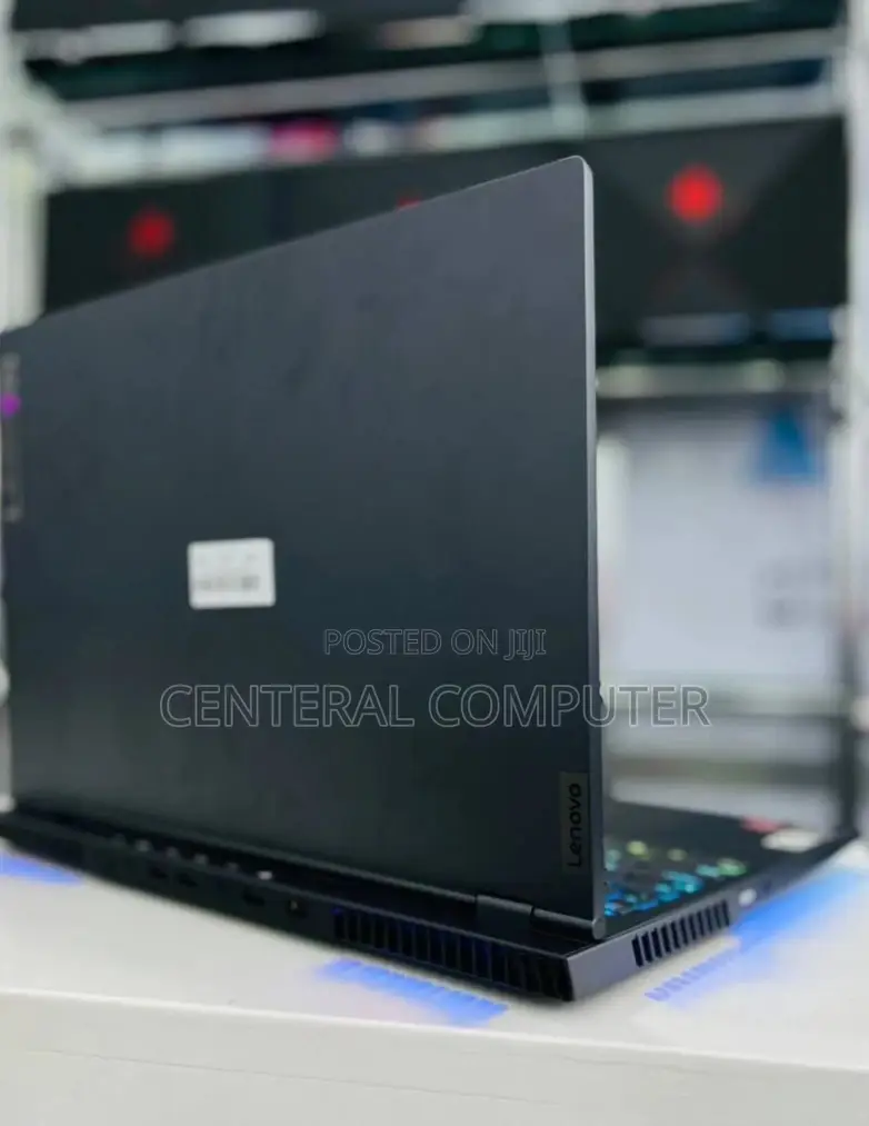 New Laptop Lenovo Legion 7 16GB Nvidia SSD 1T