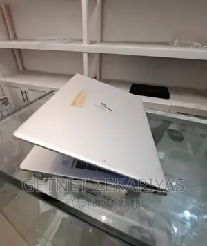 New Laptop HP EliteBook 850 8GB AMD Ryzen 3 SSD 256GB