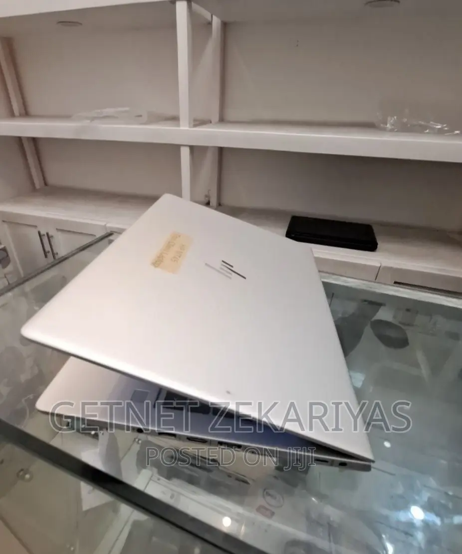 New Laptop HP EliteBook 850 8GB AMD Ryzen 3 SSD 256GB