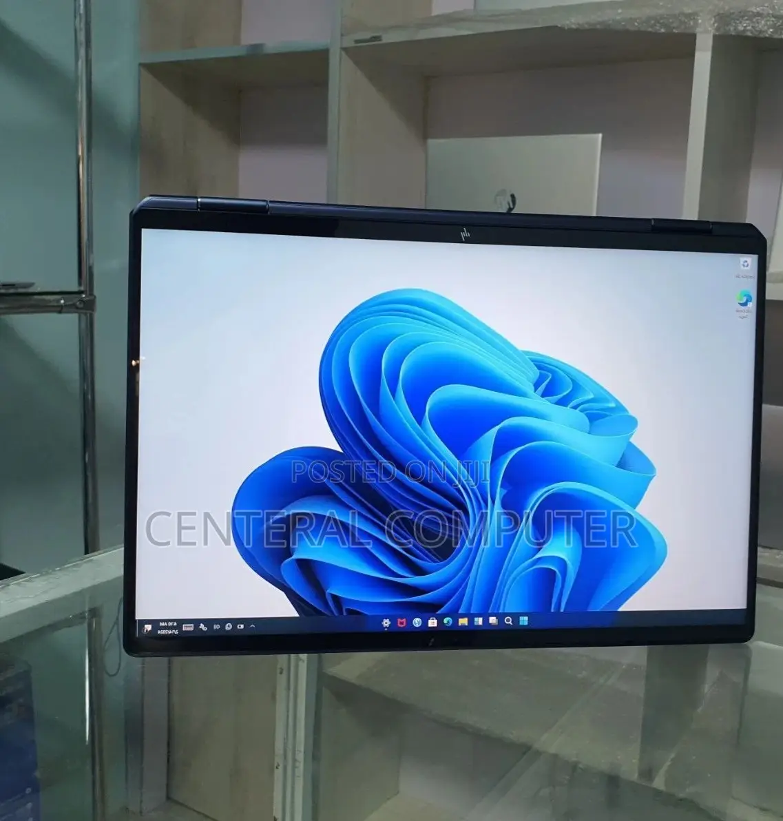 New Laptop HP Spectra 13 16GB Intel Core I7 SSD 1T