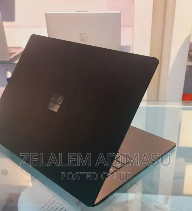 New Laptop Microsoft Surface 16GB Intel Core I7 SSD 512GB