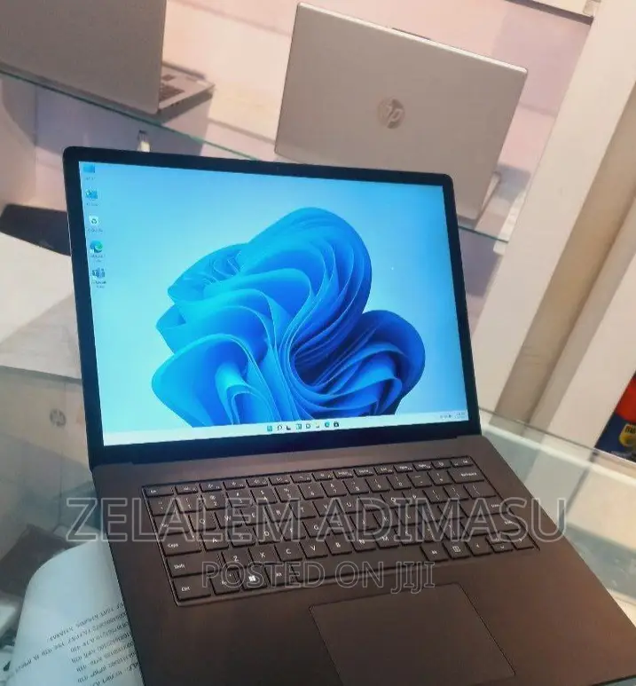 New Laptop Microsoft Surface 16GB Intel Core I7 SSD 512GB