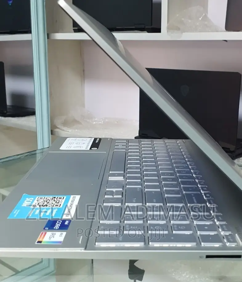 New Laptop HP Envy X360 16GB Intel Core I7 SSD 512GB