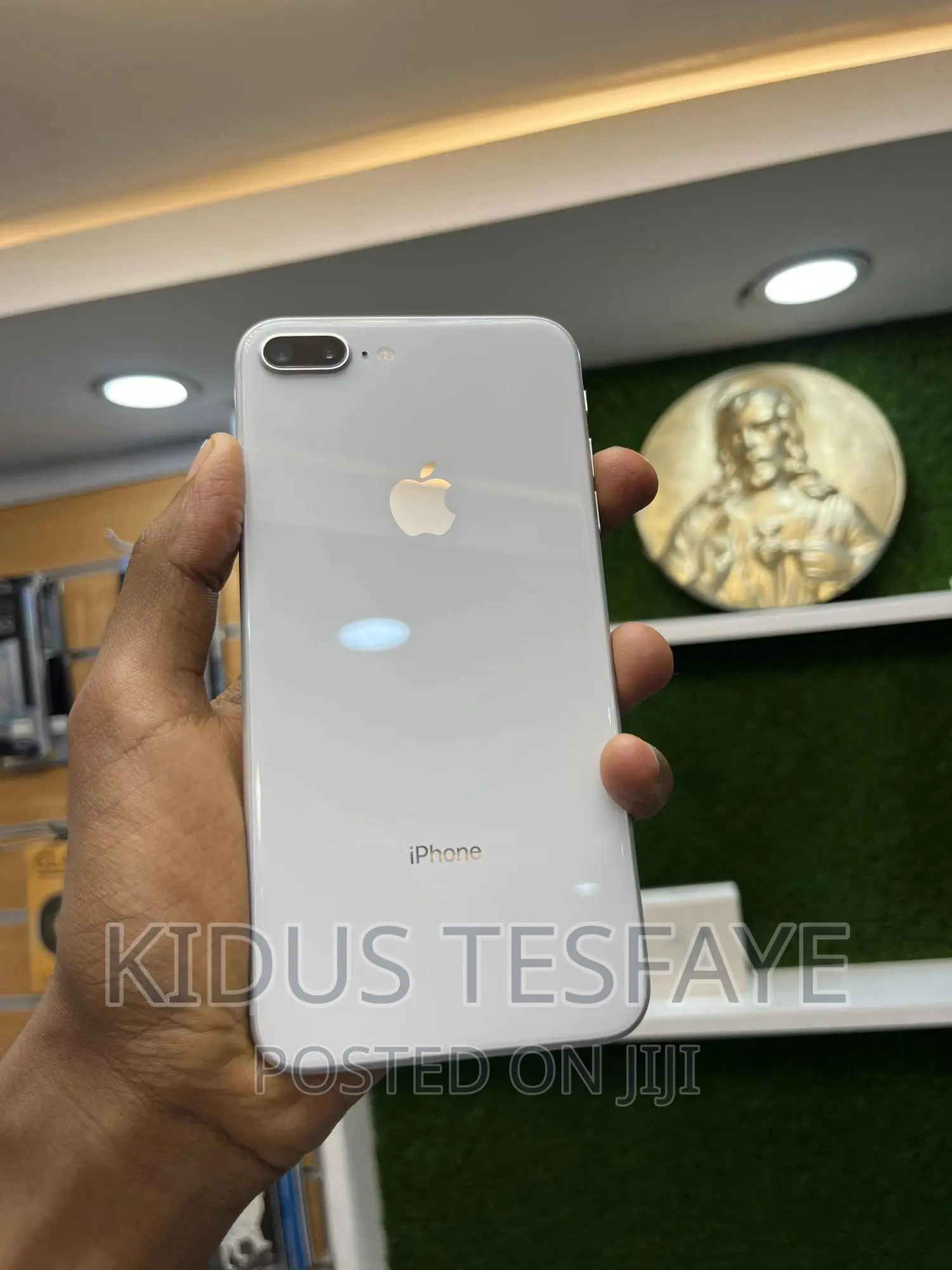 Apple iPhone 8 Plus 64 GB White